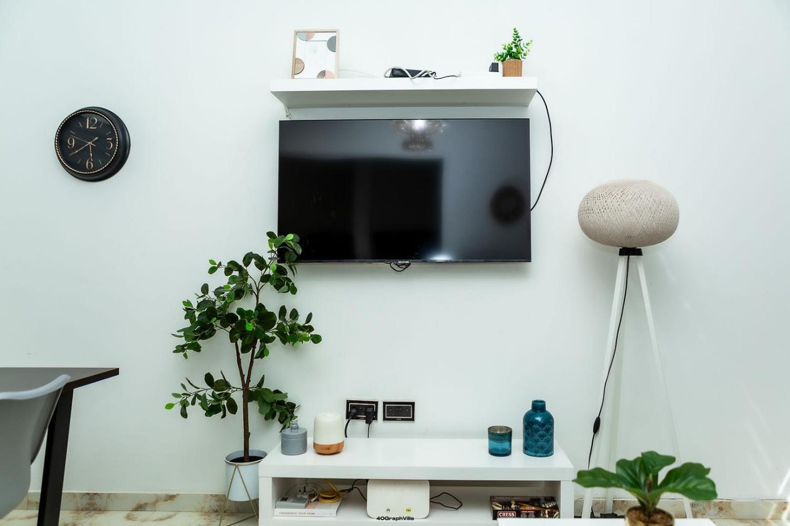 Stylish East Legon Apartment - Ac, Wi-Fi, Netflix Акра Екстериор снимка